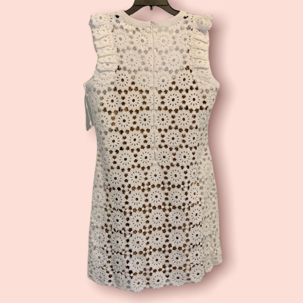 Michael Kors Medallion Lace Mini Dress in White. Size Large. $395 - Picture 4 of 6